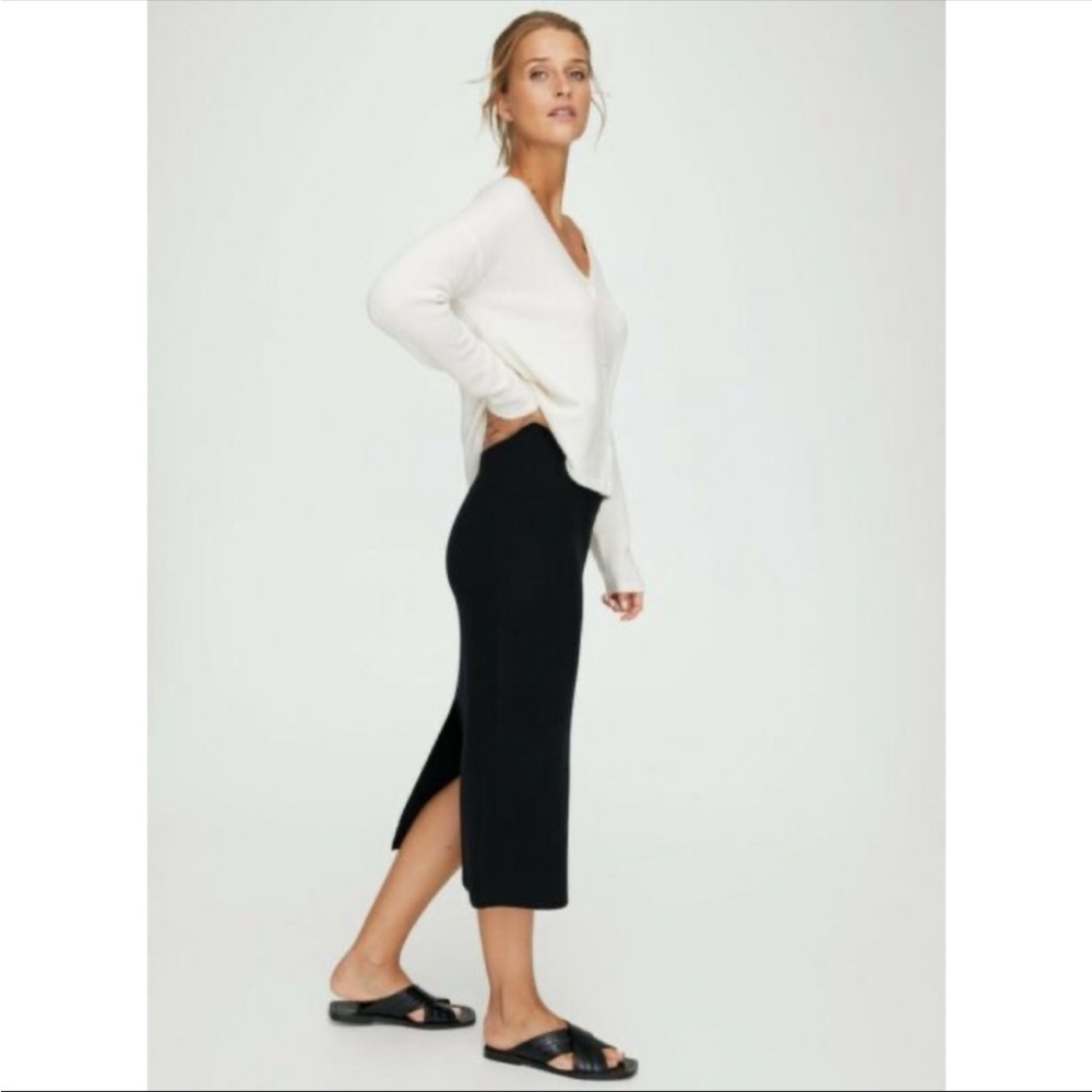 Aritzia Babaton | Black Johan Back Slit Midi Skirt